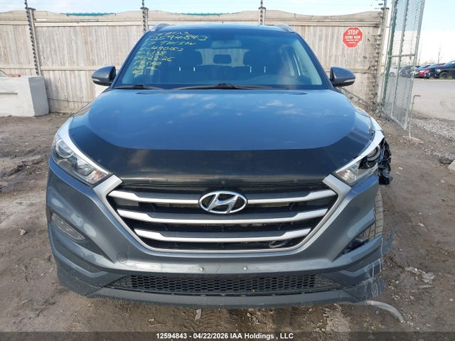 KM8J3CA48HU490153 Hyundai Tucson Limited/sport And Eco/se