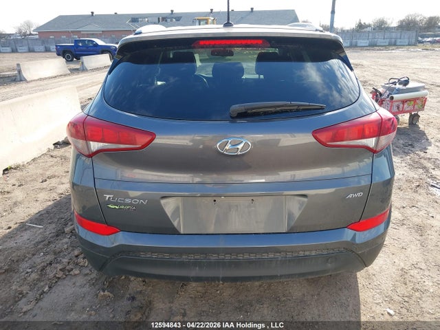 KM8J3CA48HU490153 Hyundai Tucson Limited/sport And Eco/se