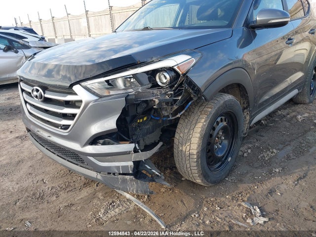 KM8J3CA48HU490153 Hyundai Tucson Limited/sport And Eco/se