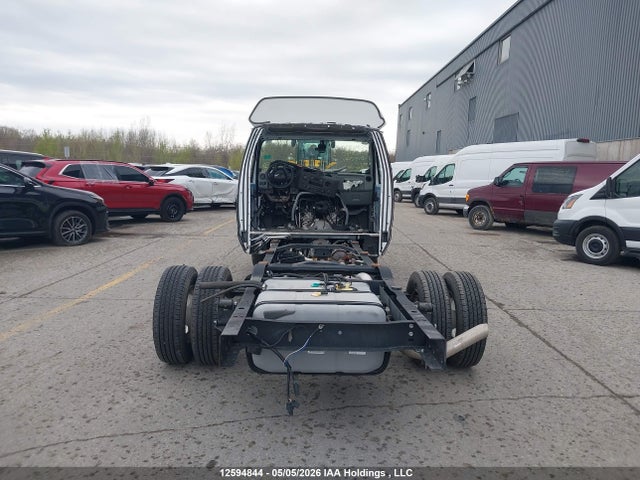 1FDWE3FNXSDD16271 Ford Econoline E350 Super Duty Cutaway Van