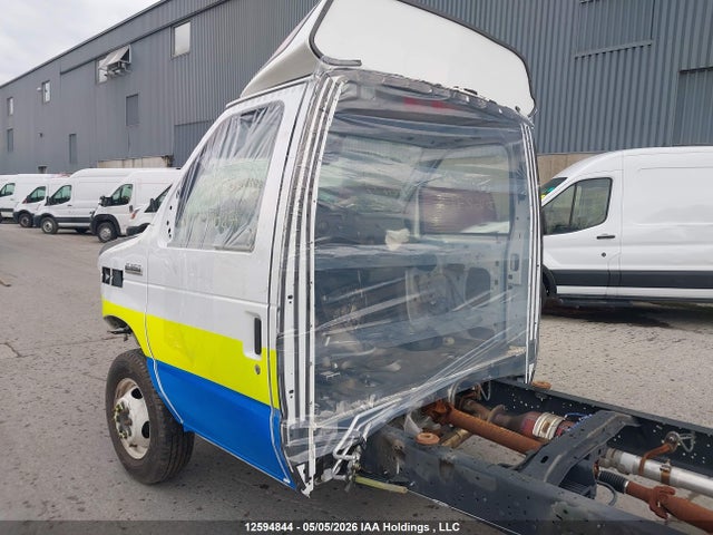 1FDWE3FNXSDD16271 Ford Econoline E350 Super Duty Cutaway Van