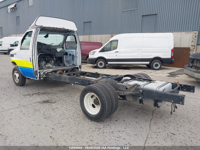 1FDWE3FNXSDD16271 Ford Econoline E350 Super Duty Cutaway Van