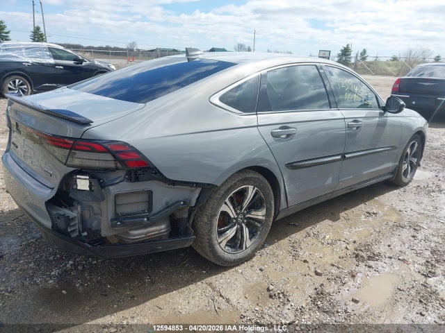 Продажа на аукционе авто 2025 Honda Accord Touring Hybrid, vin: 1HGCY2F87SA801375, номер лота: 12594853