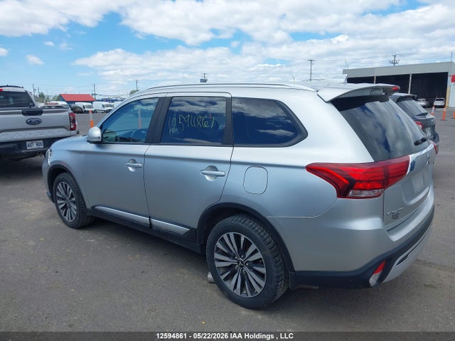 JA4AZ2A33LZ614842 Mitsubishi Outlander Es