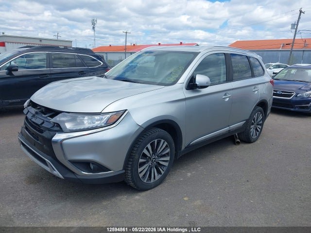 JA4AZ2A33LZ614842 Mitsubishi Outlander Es