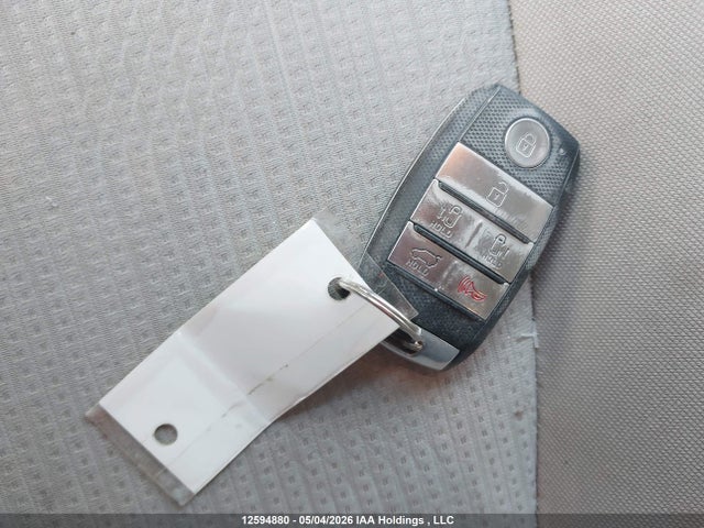 KNDMB5C1XL6659069 KIA Sedona