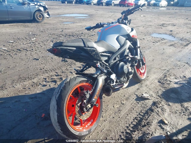 Yamaha MT09 2019 JYARN53N5KA001859 Image 4