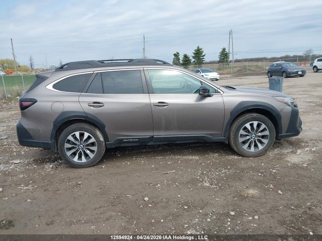 4S4BTDNC0P3156747 Subaru Outback Limited