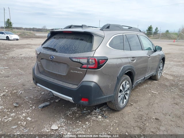 4S4BTDNC0P3156747 Subaru Outback Limited