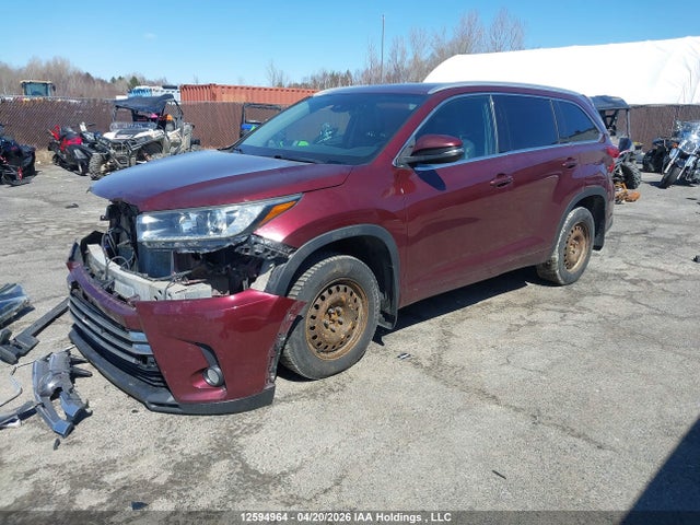 5TDJZRFH9JS850798 Toyota Highlander Xle