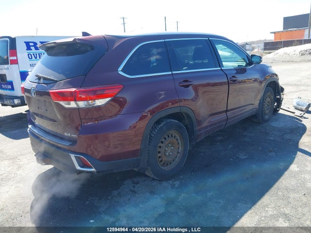 5TDJZRFH9JS850798 Toyota Highlander Xle