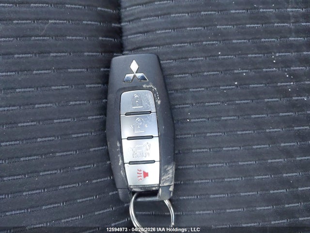 JA4J4UA88NZ615543 Mitsubishi Outlander Le/le Premium/se/sel