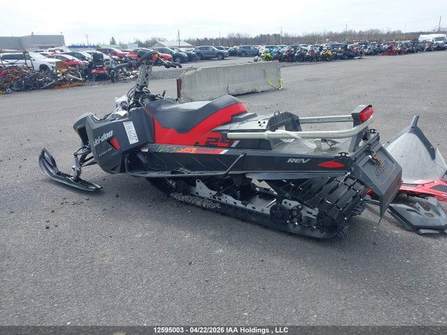 YH2SSGJC9JR000191 Skidoo Skidoo.