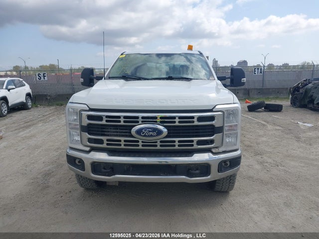 12595025 :رقم المزاد ، 1FT8W3BT7PEC63383 vin ، 2023 Ford F350 Super Duty مزاد بيع