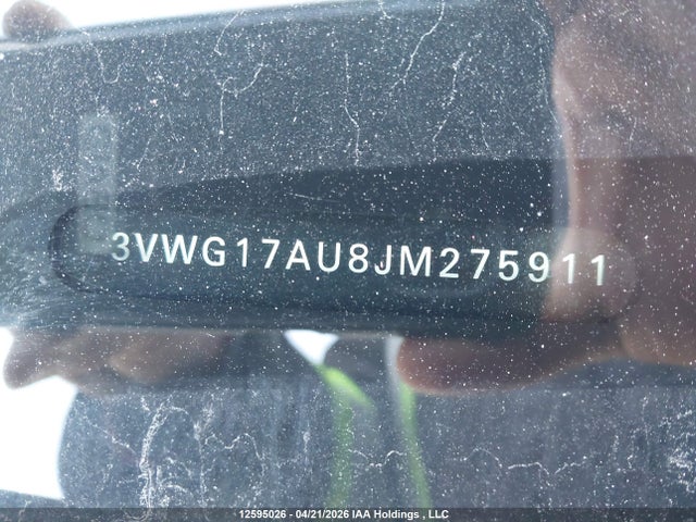 3VWG17AU8JM275911 Volkswagen GOLF S/SE