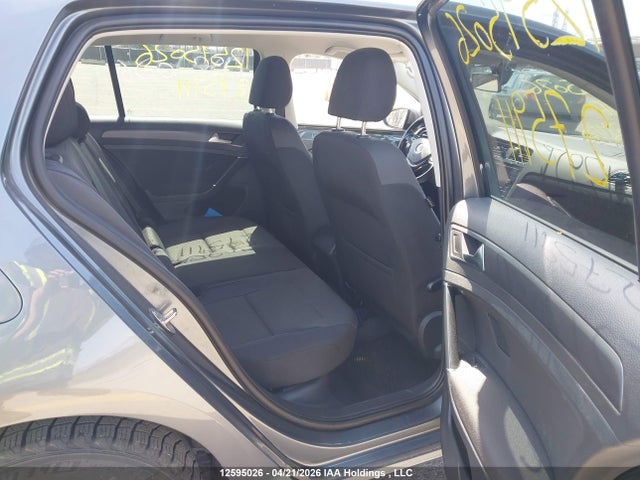 3VWG17AU8JM275911 Volkswagen GOLF S/SE