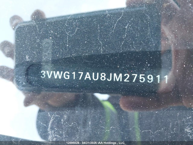 3VWG17AU8JM275911 Volkswagen GOLF S/SE
