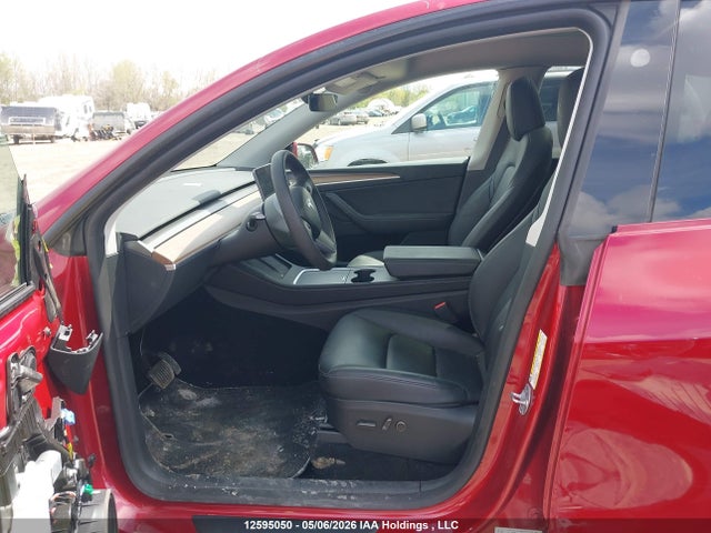 Tesla Model Y Long Range 2024 7SAYGDEE4RF211469 Image 19