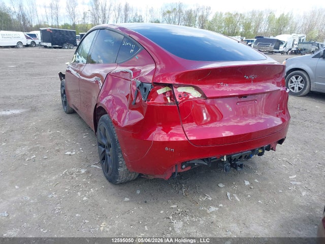 Tesla Model Y Long Range 2024 7SAYGDEE4RF211469 Image 3