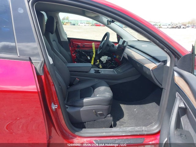 Tesla Model Y Long Range 2024 7SAYGDEE4RF211469 Image 5