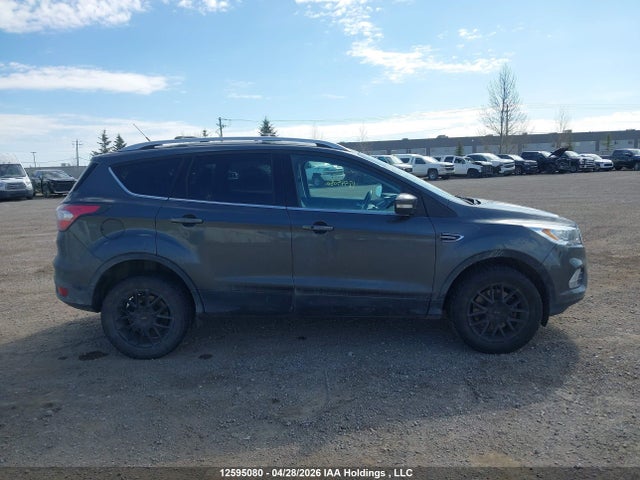 12595080 :رقم المزاد ، 1FMCU9J95HUA06413 vin ، 2017 Ford Escape Titanium مزاد بيع