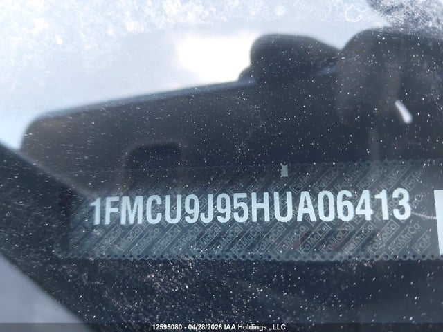 12595080 :رقم المزاد ، 1FMCU9J95HUA06413 vin ، 2017 Ford Escape Titanium مزاد بيع