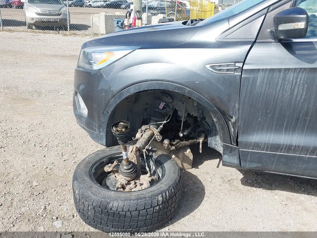 12595080 :رقم المزاد ، 1FMCU9J95HUA06413 vin ، 2017 Ford Escape Titanium مزاد بيع