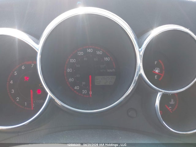 12595089 :رقم المزاد ، 2T1KR32E54C806064 vin ، 2004 Toyota Matrix Wagon مزاد بيع