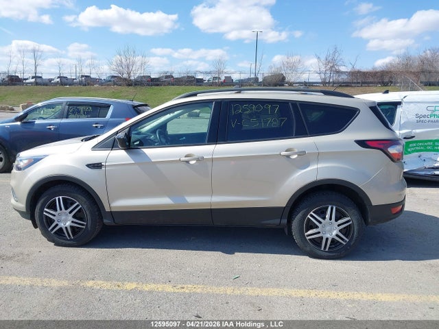 12595097 :رقم المزاد ، 1FMCU9GD8JUC51787 vin ، 2018 Ford Escape Se مزاد بيع