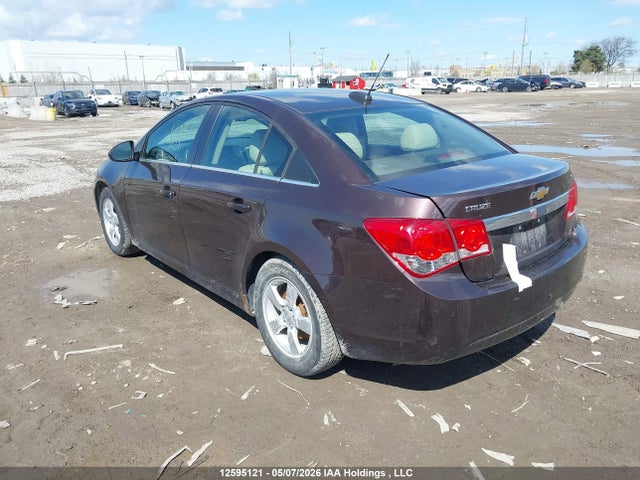 1G1PE5SB1F7197605 Chevrolet Cruze 2lt