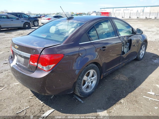 1G1PE5SB1F7197605 Chevrolet Cruze 2lt