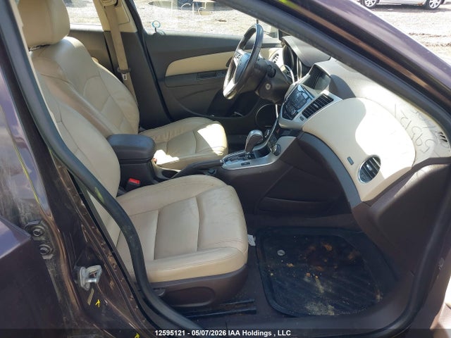 1G1PE5SB1F7197605 Chevrolet Cruze 2lt