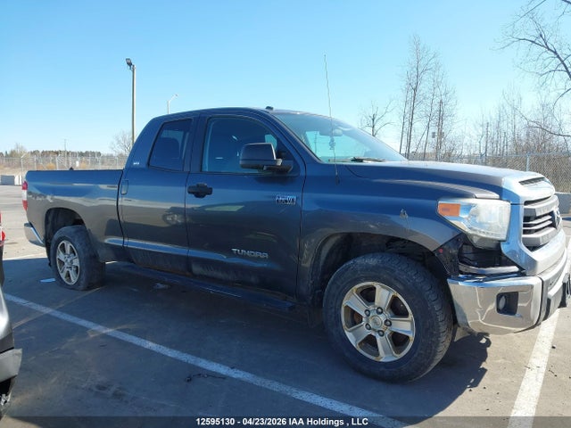 5TFUY5F18FX425005 Toyota Tundra Sr 5.7l V8