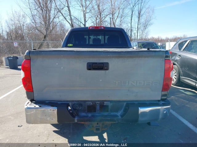 5TFUY5F18FX425005 Toyota Tundra Sr 5.7l V8