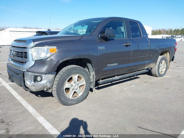 5TFUY5F18FX425005 Toyota Tundra Sr 5.7l V8