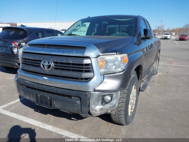 5TFUY5F18FX425005 Toyota Tundra Sr 5.7l V8