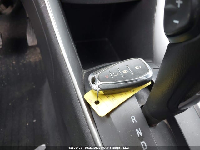 3GNCJPSB6KL401096 Chevrolet Trax Lt