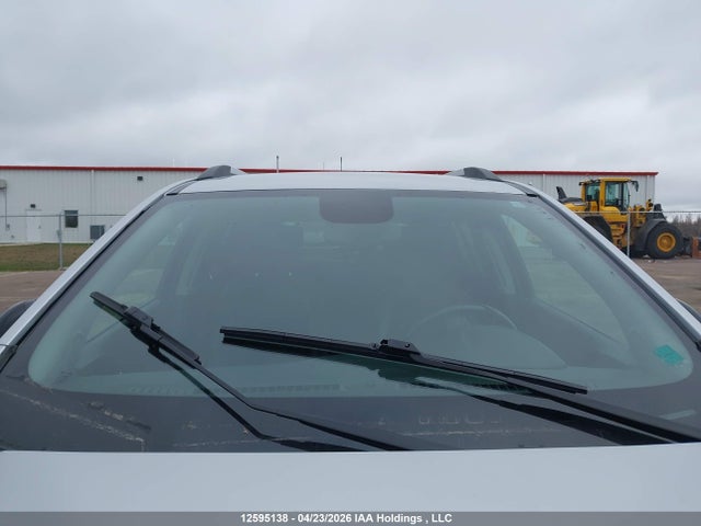 3GNCJPSB6KL401096 Chevrolet Trax Lt