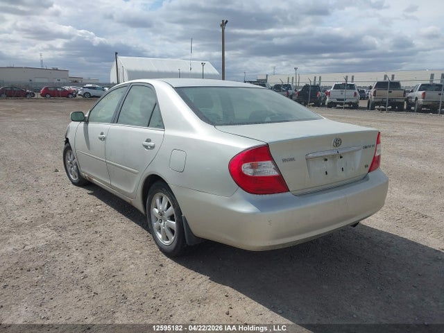12595182 :رقم المزاد ، JTDBF30K720003135 vin ، 2002 Toyota Camry Le/xle/se مزاد بيع