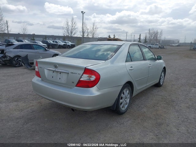 12595182 :رقم المزاد ، JTDBF30K720003135 vin ، 2002 Toyota Camry Le/xle/se مزاد بيع