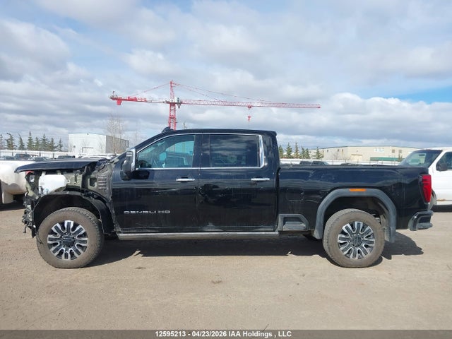 12595213 :رقم المزاد ، 1GT4UYEY0SF264645 vin ، 2025 Gmc Sierra 3500hd , Standard Bed, Denali Ultimate, 4wd مزاد بيع