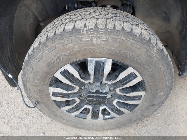 12595213 :رقم المزاد ، 1GT4UYEY0SF264645 vin ، 2025 Gmc Sierra 3500hd , Standard Bed, Denali Ultimate, 4wd مزاد بيع
