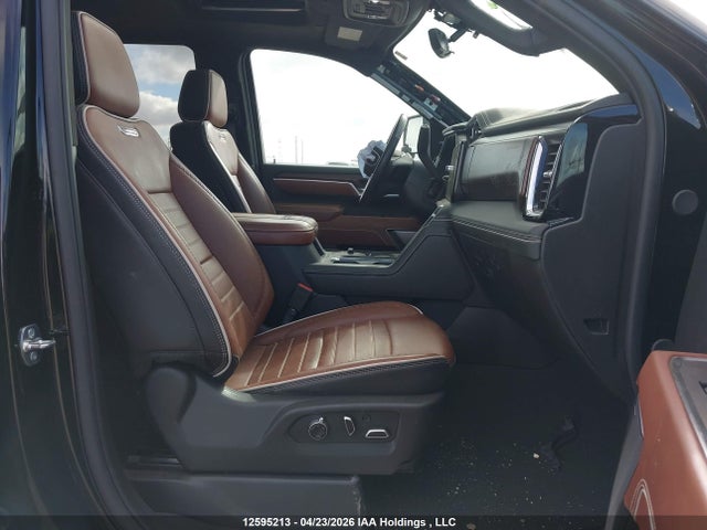 12595213 :رقم المزاد ، 1GT4UYEY0SF264645 vin ، 2025 Gmc Sierra 3500hd , Standard Bed, Denali Ultimate, 4wd مزاد بيع