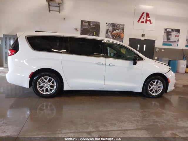 Продажа на аукционе авто 2026 Chrysler Grand Caravan Sxt, vin: 2C4RC1ZGXTR206778, номер лота: 12595216
