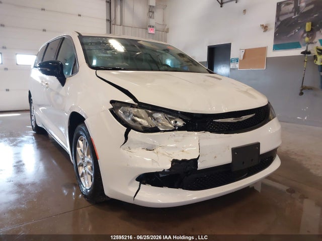 Продажа на аукционе авто 2026 Chrysler Grand Caravan Sxt, vin: 2C4RC1ZGXTR206778, номер лота: 12595216