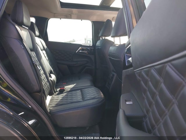 Продажа на аукционе авто 2023 Mitsubishi Outlander Phev Gt, vin: JA4T5VA91PZ613138, номер лота: 12595218