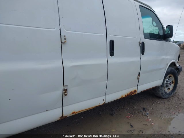 2014 Gmc Savana 3500 1wt მანქანა იყიდება აუქციონზე, vin: 1GTZ7UCG6E1195686, აუქციონის ნომერი: 12595231