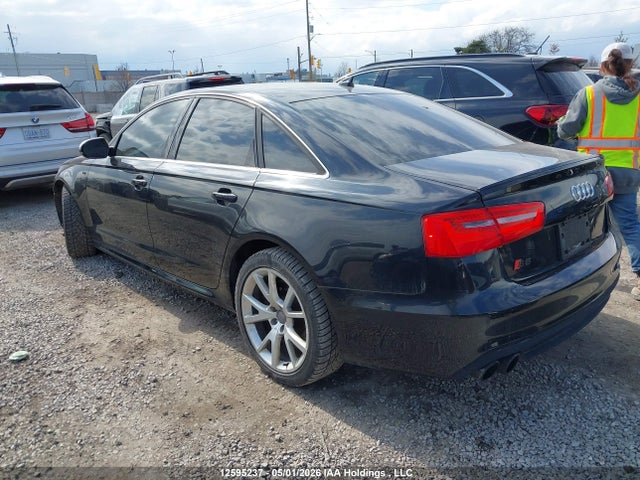 2014 Audi S6 4.0 მანქანა იყიდება აუქციონზე, vin: WAUF2CFC4EN044484, აუქციონის ნომერი: 12595237