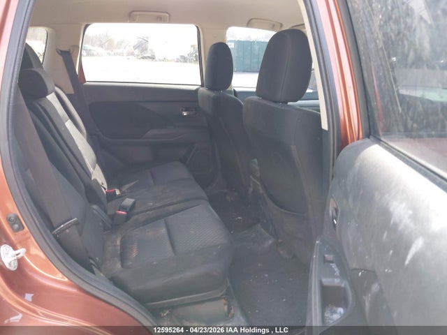 Продажа на аукционе авто 2014 Mitsubishi Outlander Es, vin: JA4AZ2A36EZ606964, номер лота: 12595264