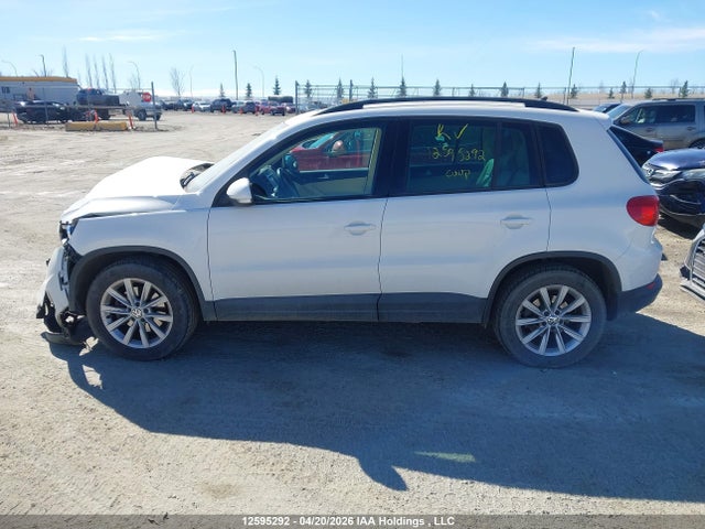 2012 Volkswagen Tiguan მანქანა იყიდება აუქციონზე, vin: WVGBV7AXXCW559776, აუქციონის ნომერი: 12595292